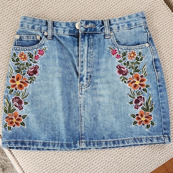 Forever 21 Dresses & Skirts - Embroidered Denim Skirt - Floral Design, Small, Like New